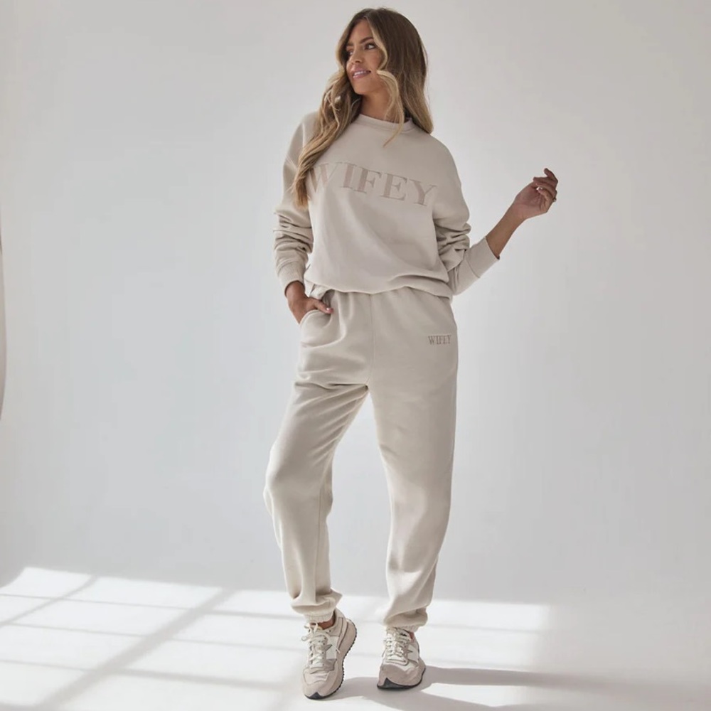 NWT Six Stories WIFEY Champagne Sweat Shirt & Pants Matching Set
